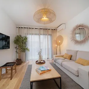 https://charmant-t2-endoume-lgance-et-raffinement.fr-provencehotel.com